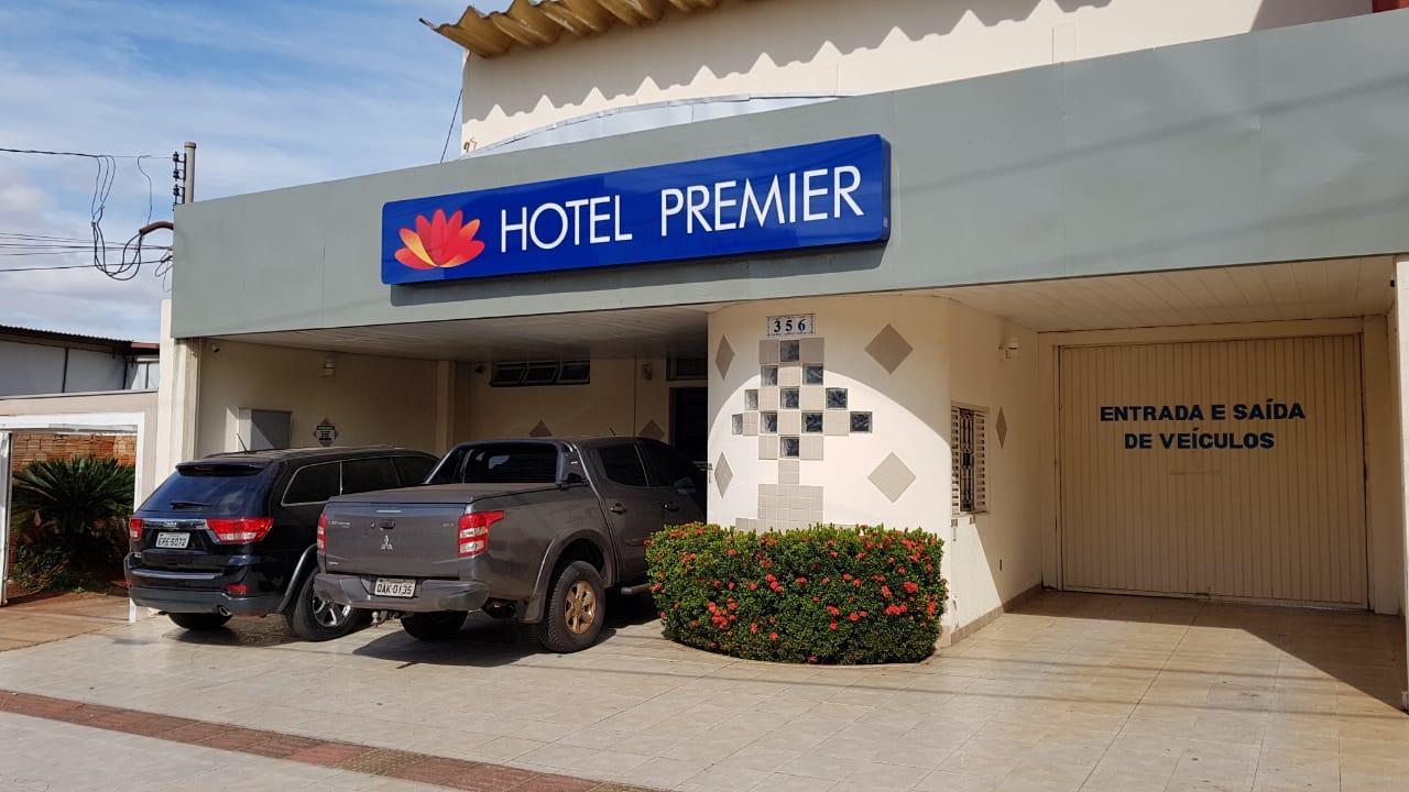 Hotel Premier 캄푸그란지 외부 사진